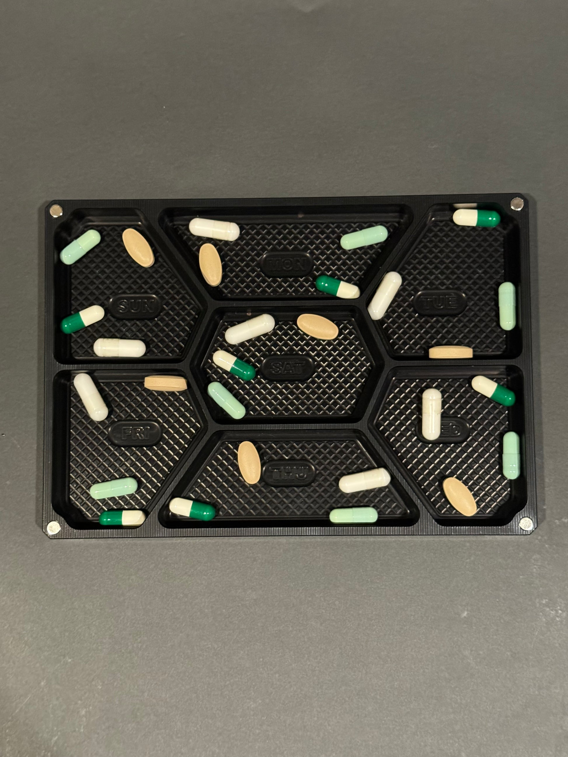 VITAMIN VAULT MEGA (Anodized Black)