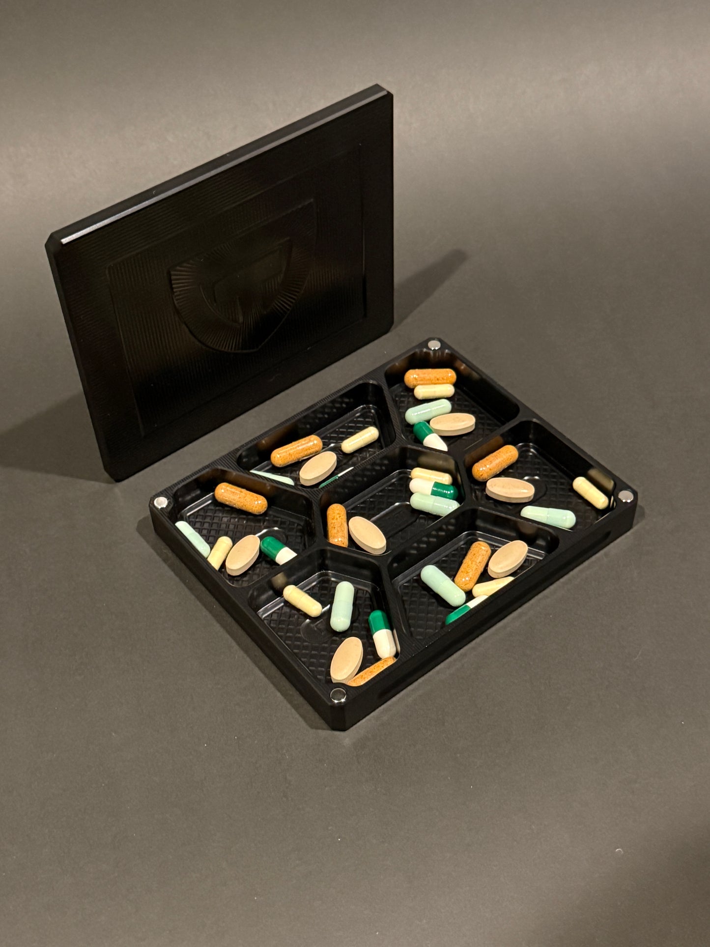 VITAMIN VAULT MINI - Anodized Black